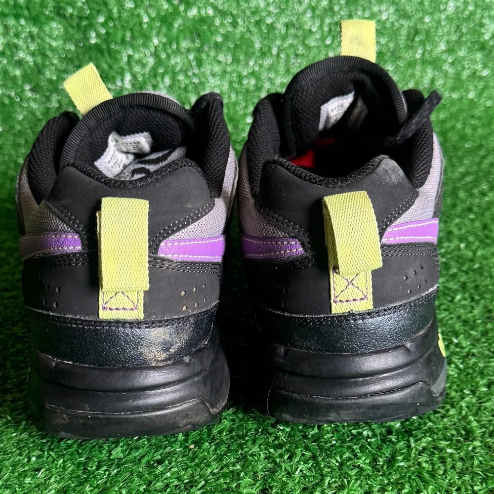 Nike ACG Black and Purple Trail Shoes - Picture 4 of 6